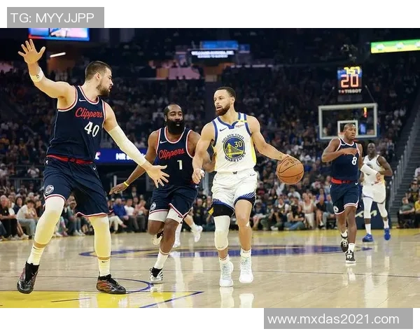 勇士与掘金季后赛精彩对决回顾全场录像分析与精彩瞬间汇总 勇士与掘金季后赛精彩对决回顾全场录像分析与精彩瞬间汇总